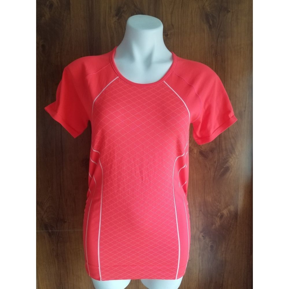 Athleta Finish Fast Line Short Sleeve Top